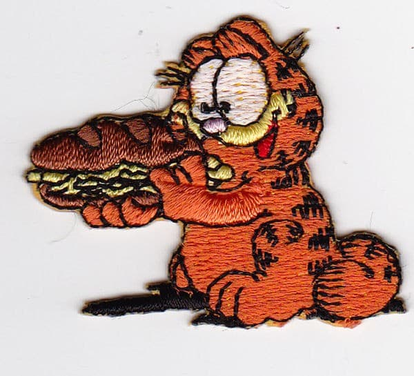 Garfield, Karvinen syö