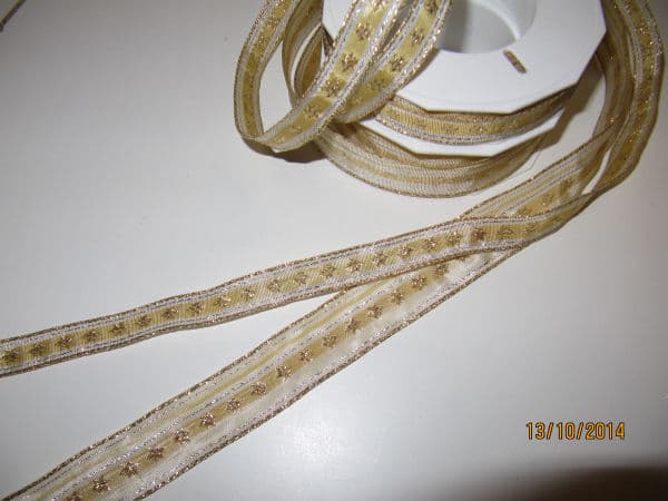 Joulunauha, Tähtinauha vaalea